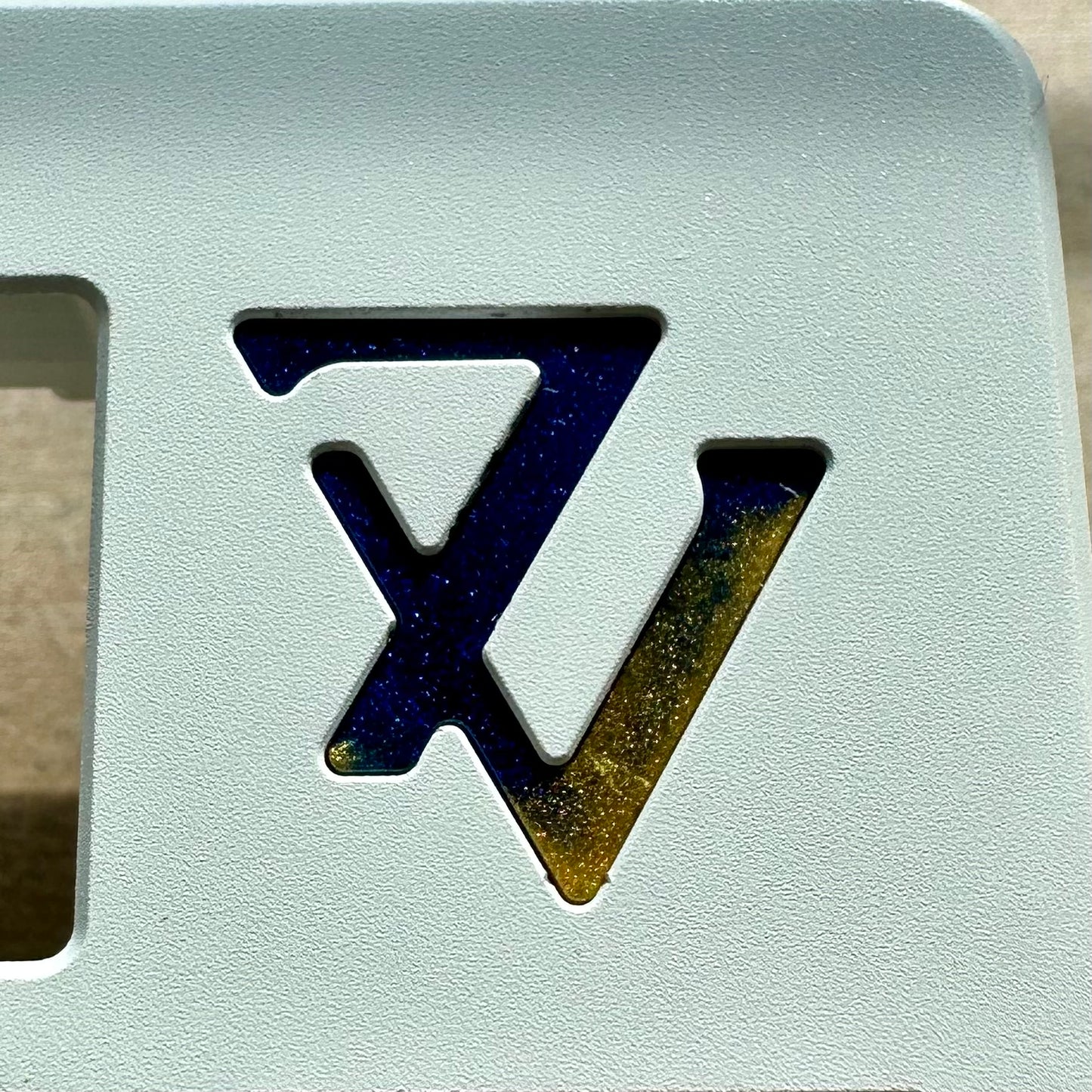 Gok 7V Logo Badge